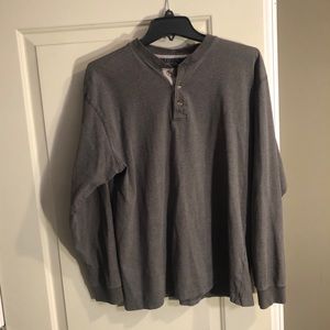 Long-sleeve men’s henley